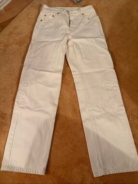 Levi's 501 90s Straight Leg Jeans in Off-White Ecru